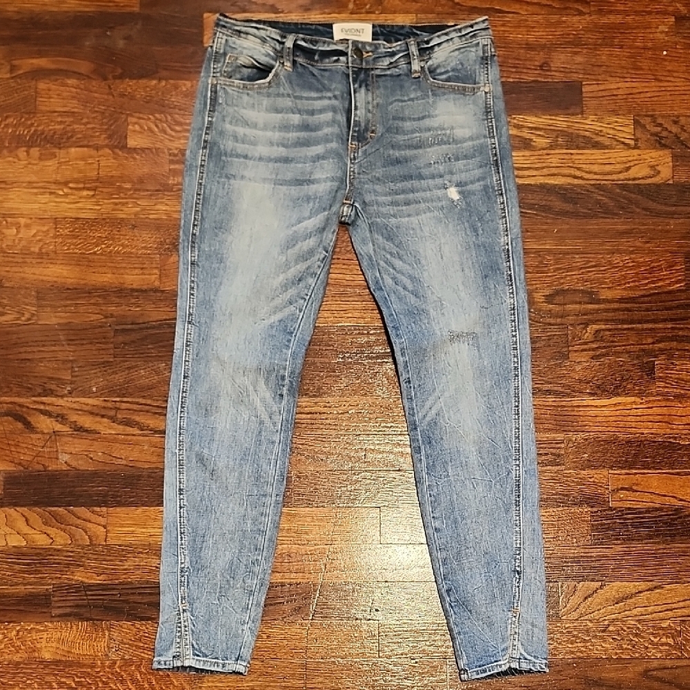 EVIDNT LA Casual Light Blue Distressed Ankle Jeans 90s Wash Ankle Detail Size 30